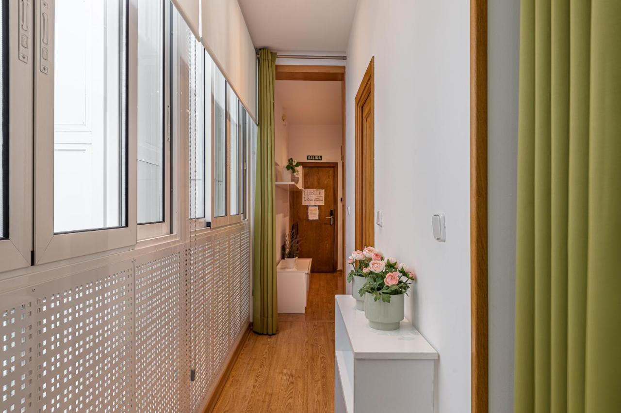 Waou Apartamentos En Sol Confort 7 Madrid Luaran gambar