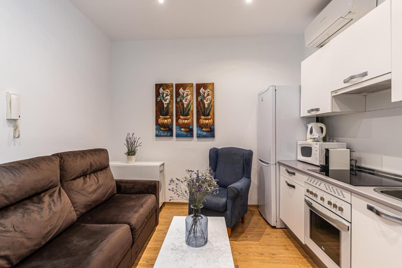 Waou Apartamentos En Sol Confort 7 Madrid Luaran gambar
