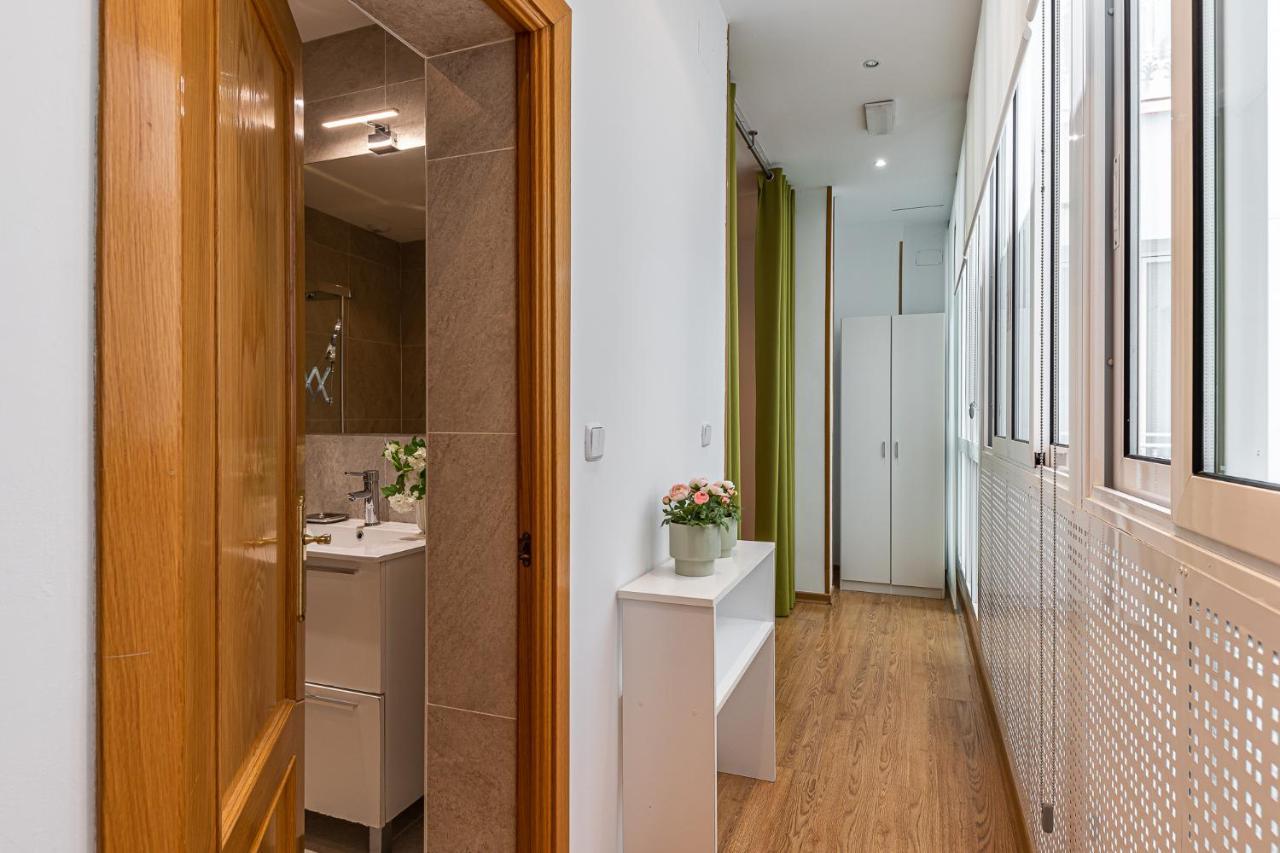 Waou Apartamentos En Sol Confort 7 Madrid Luaran gambar
