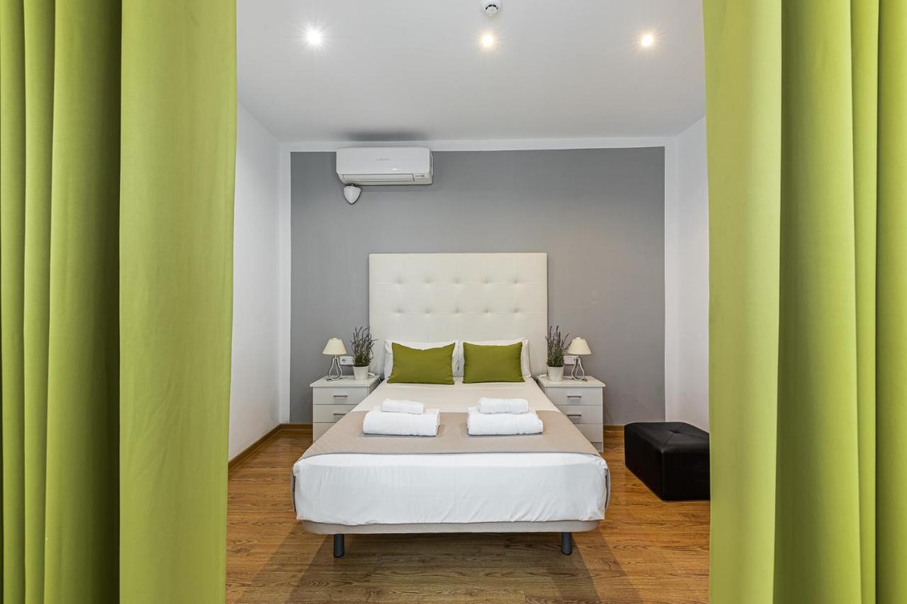 Waou Apartamentos En Sol Confort 7 Madrid Luaran gambar